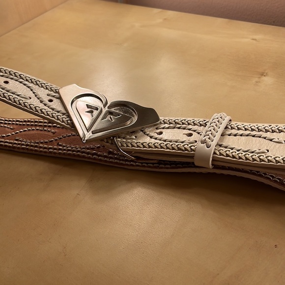 ROXY Cream Belt and Silver Buckle. 40” - Picture 2 of 3